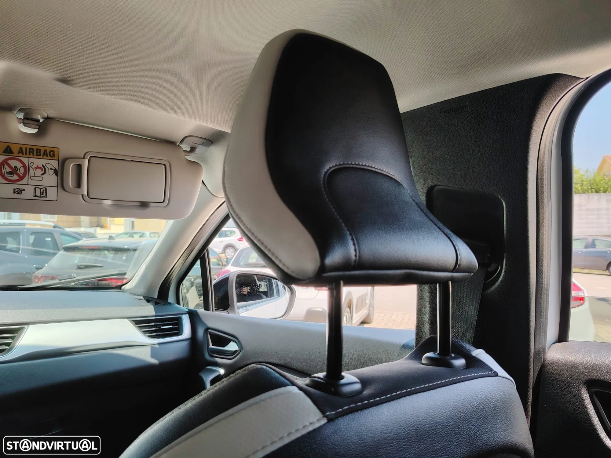 Renault Captur 1.0 TCe Techno Bi-Fuel - 17