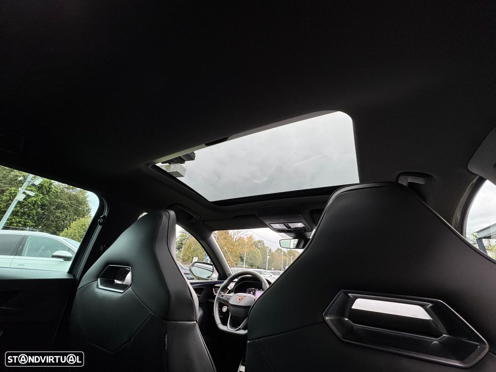 Cupra Leon 1.4 e-Hybrid VZ DSG - 2