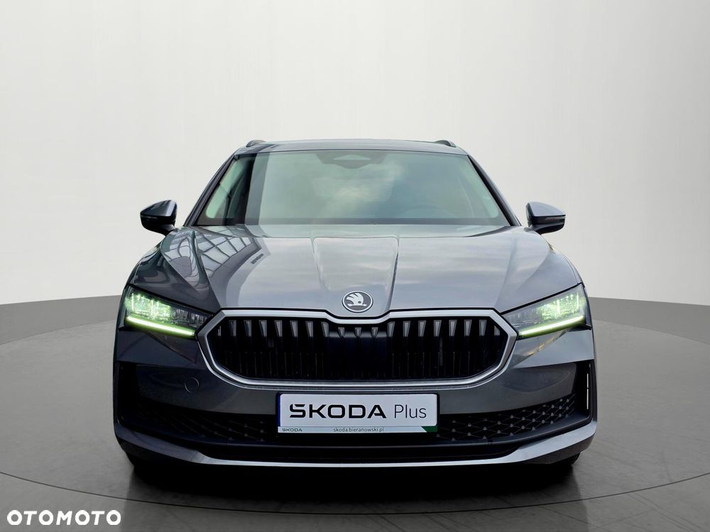 Skoda Superb 2.0 TDI SCR Essence DSG - 9
