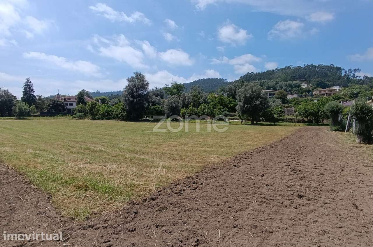 Terreno Urbano e Rústico em Dornelas - Amares - Grande imagem: 4/16