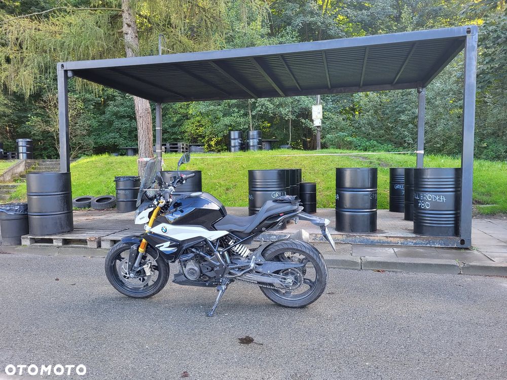 BMW G - 22