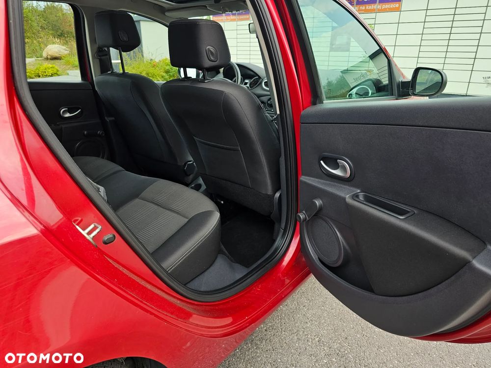 Renault Clio 1.2 16V Grandtour Dynamique - 14