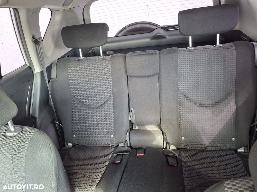 Toyota RAV4 2.2 D-4D 4x4 - 16