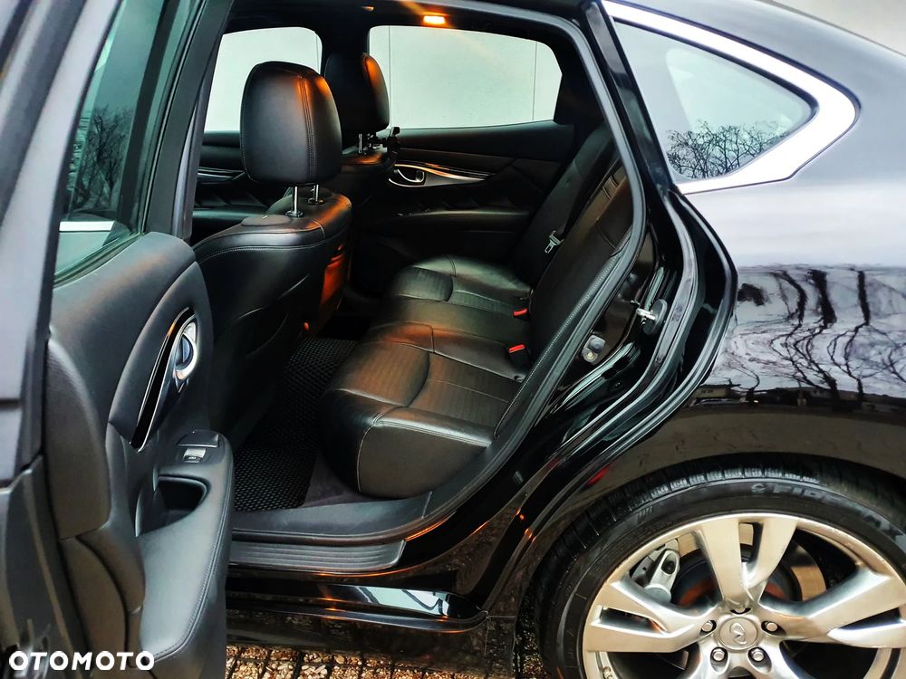 Infiniti M M30d S Premium - 9