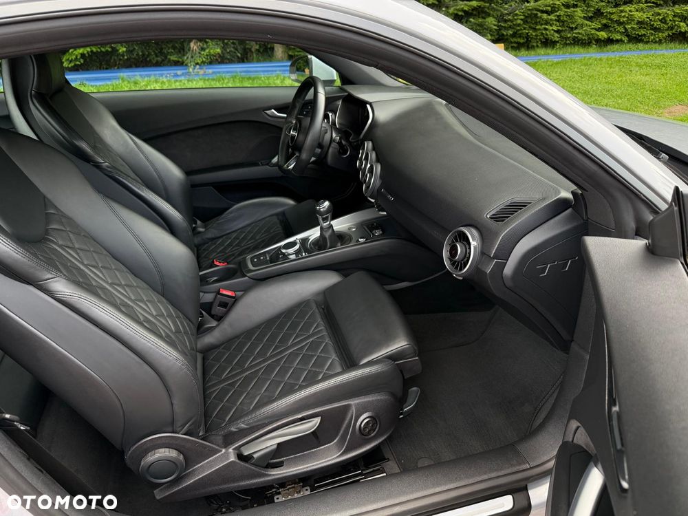 Audi TT Coupé - 4