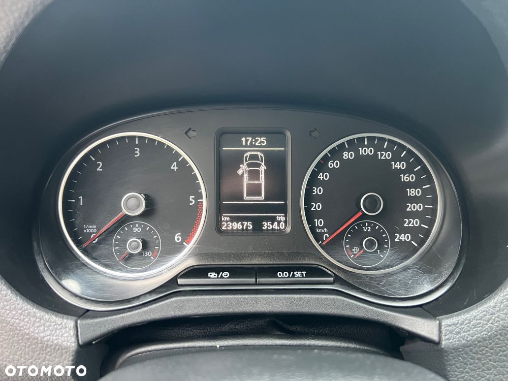 Volkswagen Amarok Double Cab 2.0 TDi 4MOTION Trendline - 20