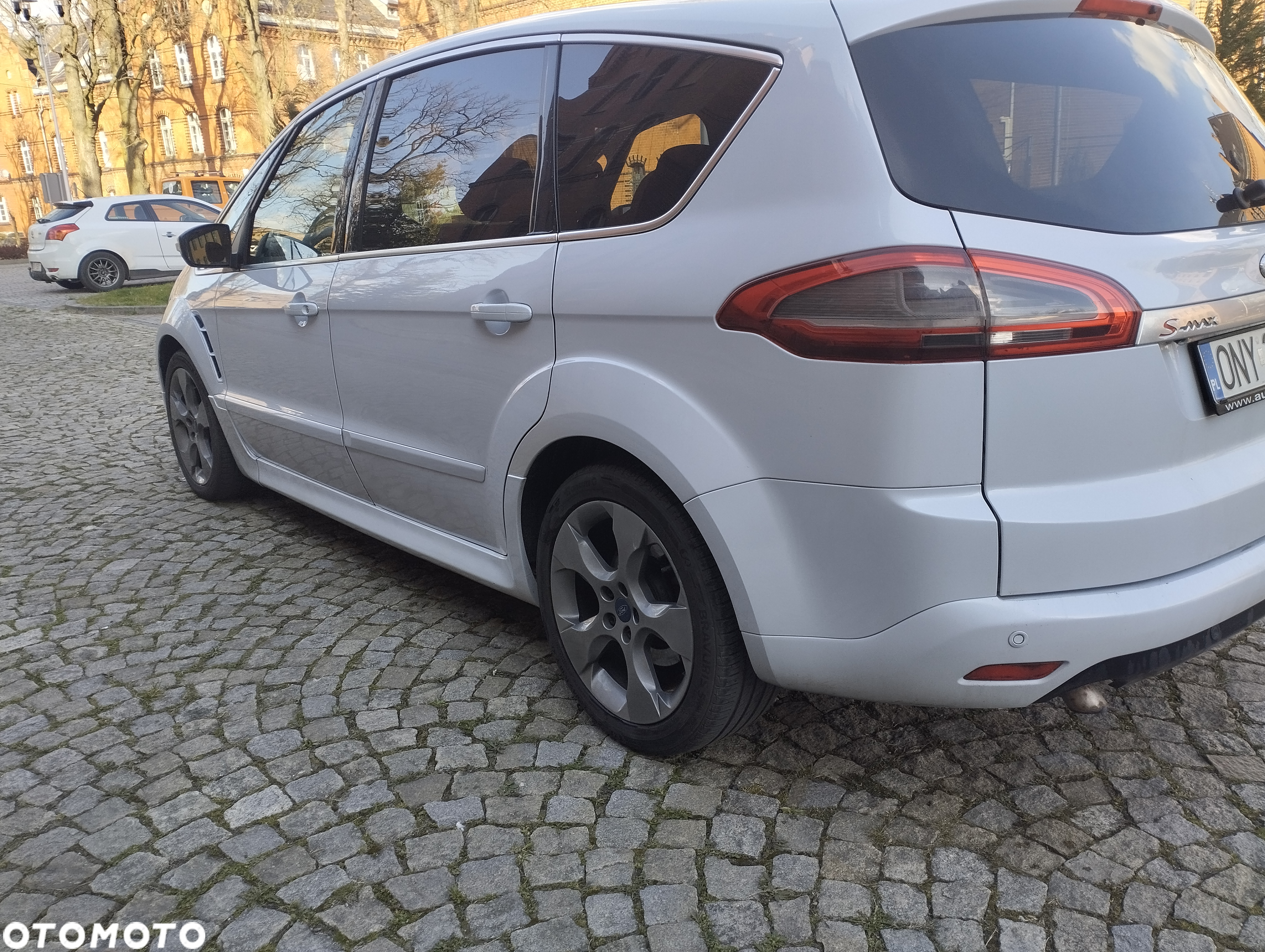 Ford S-Max - 8