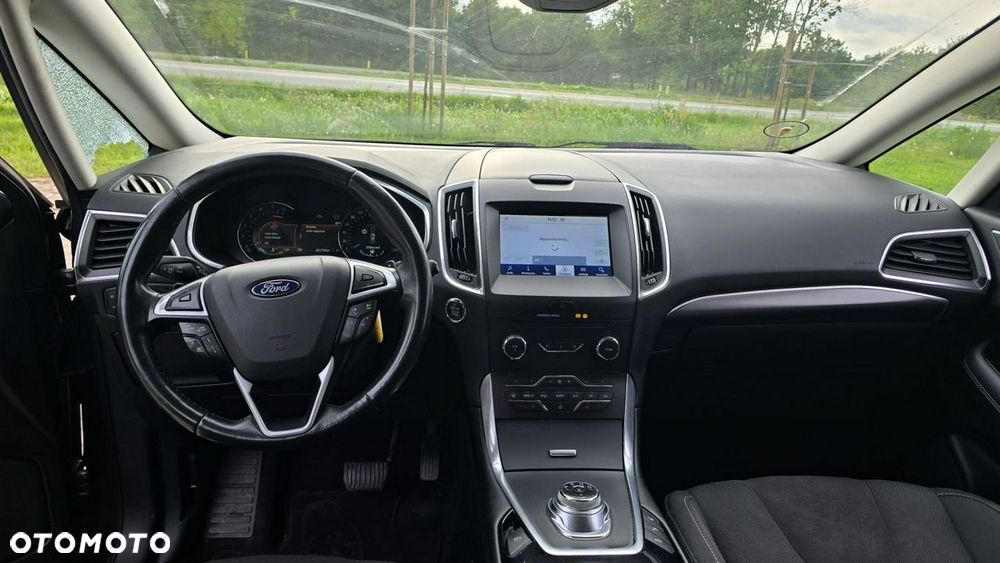Ford S-Max - 14