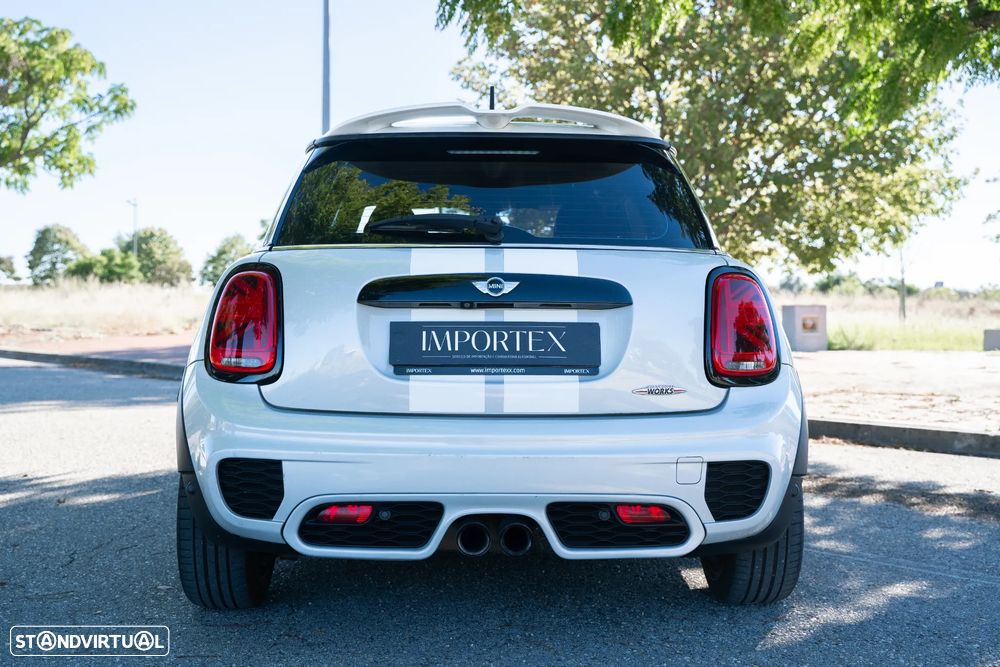 Mini 3 Portas 2015 photo 4