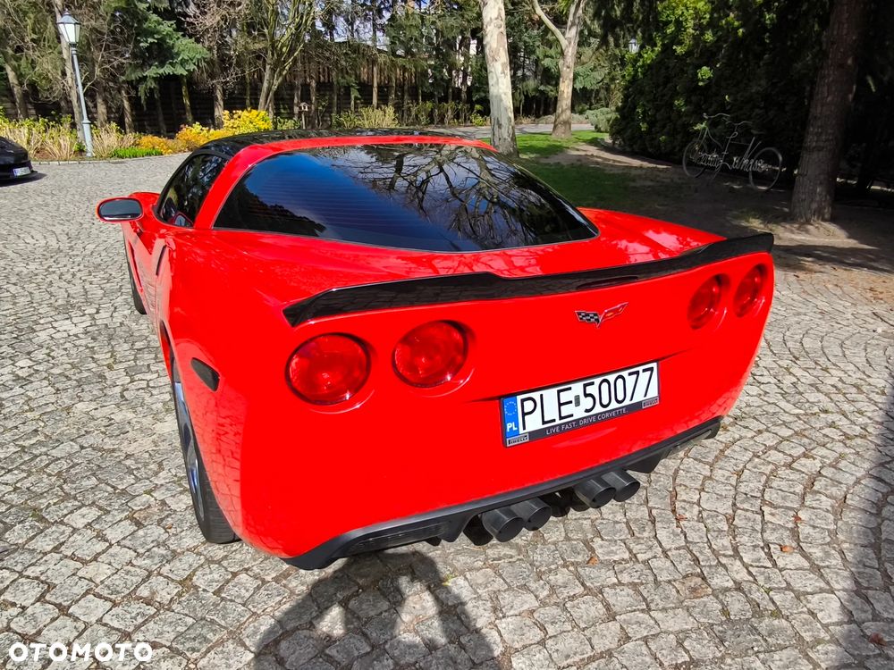 Chevrolet Corvette - 15