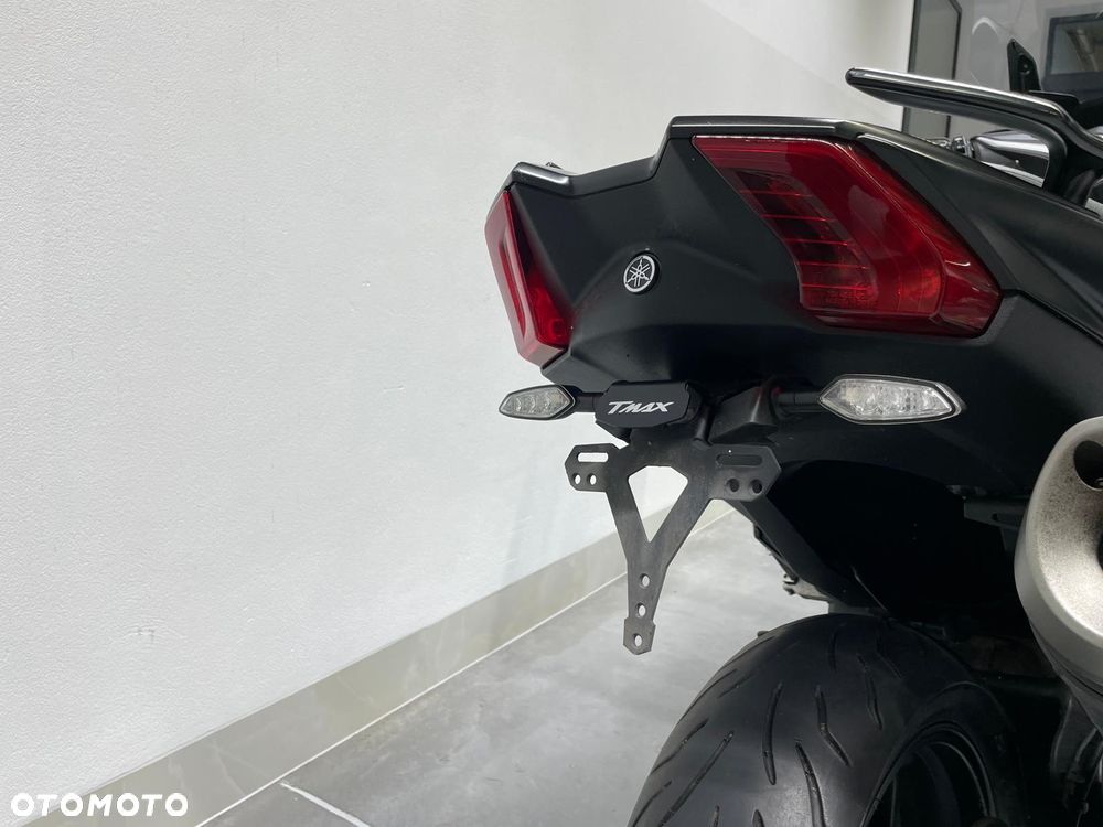 Yamaha Tmax - 10