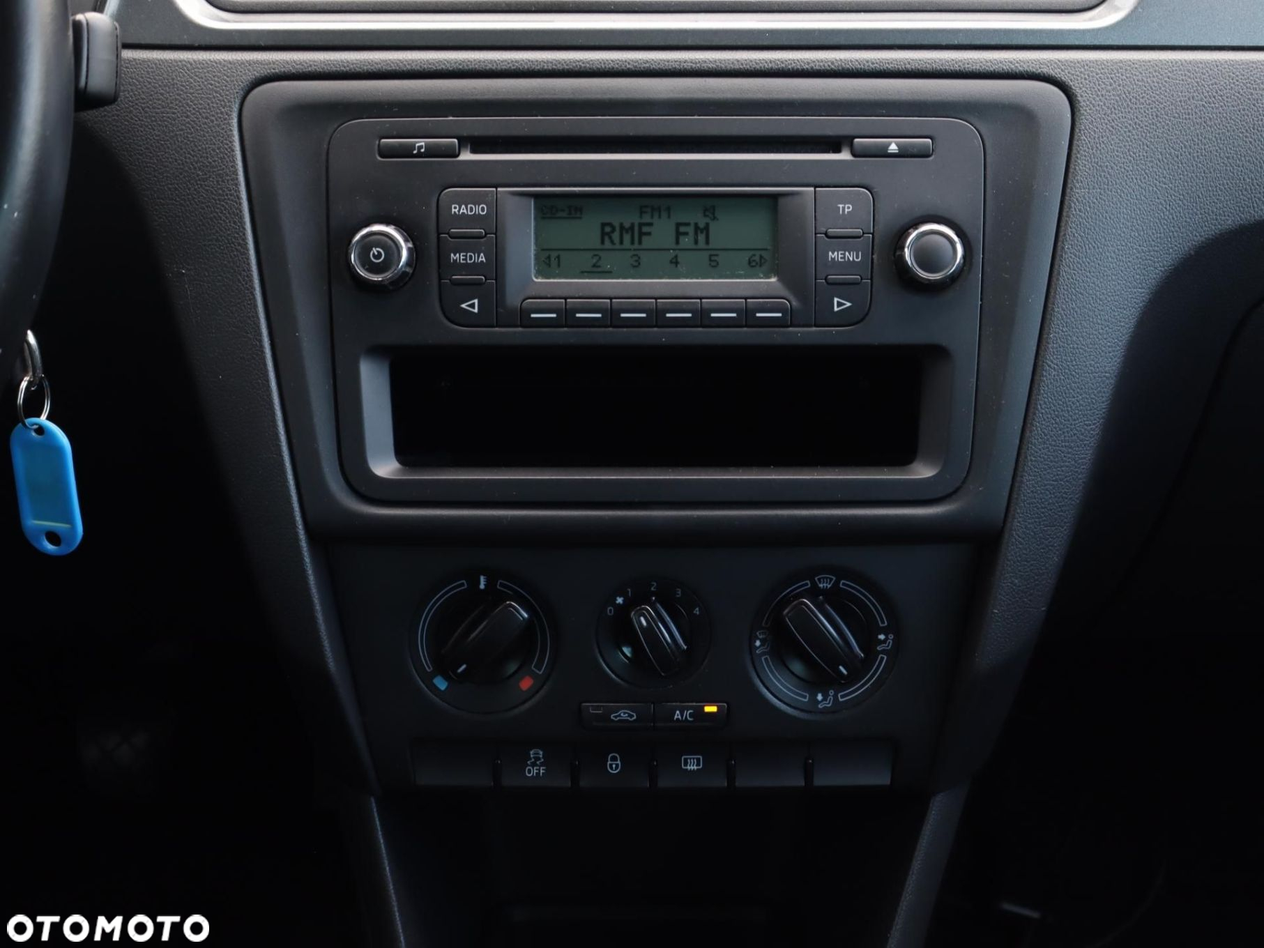 Skoda RAPID - 12