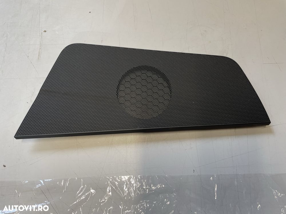 Plasa bord vw golf 8 - 1