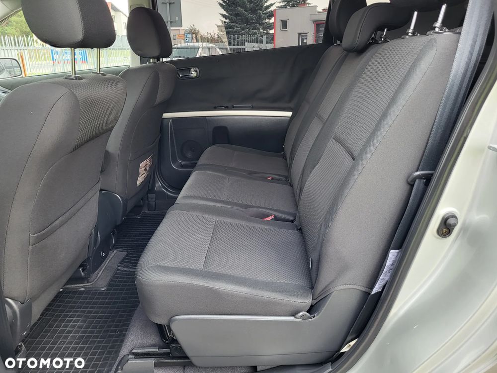 Toyota Corolla Verso 1.8 Premium + 7os - 20