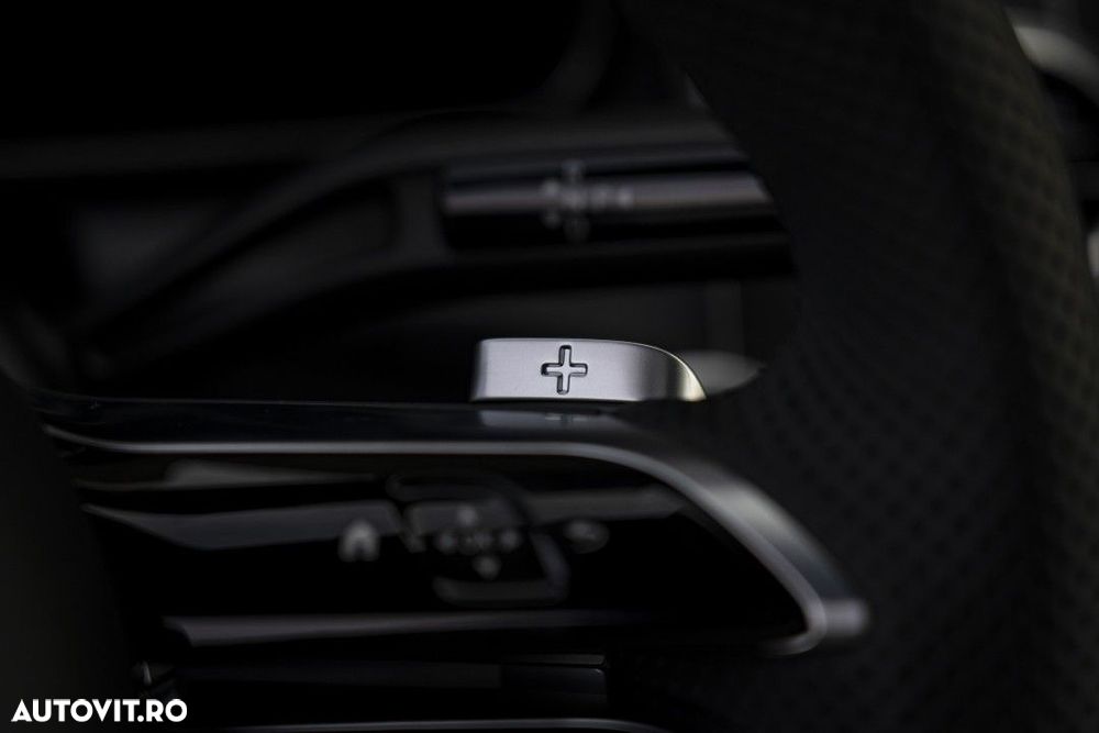 Mercedes-Benz GLC - 25