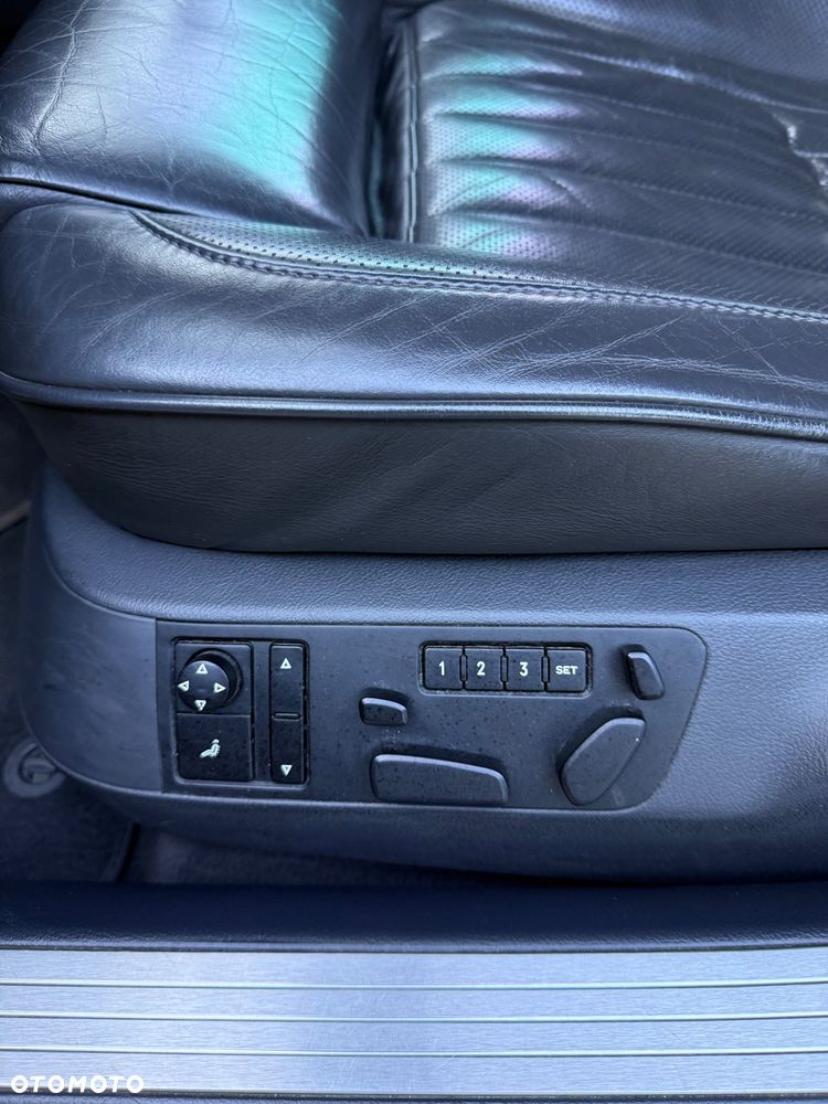 Volkswagen Phaeton 4.2 V8 4Mot (5 os.) - 18