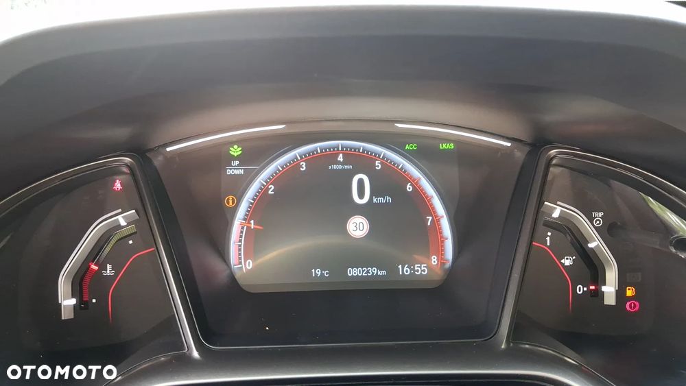 Honda Civic 1.0 T Comfort Sport Line - 24