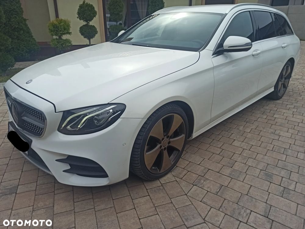 Mercedes-Benz Klasa E 220 d 9G-TRONIC AMG Line - 3