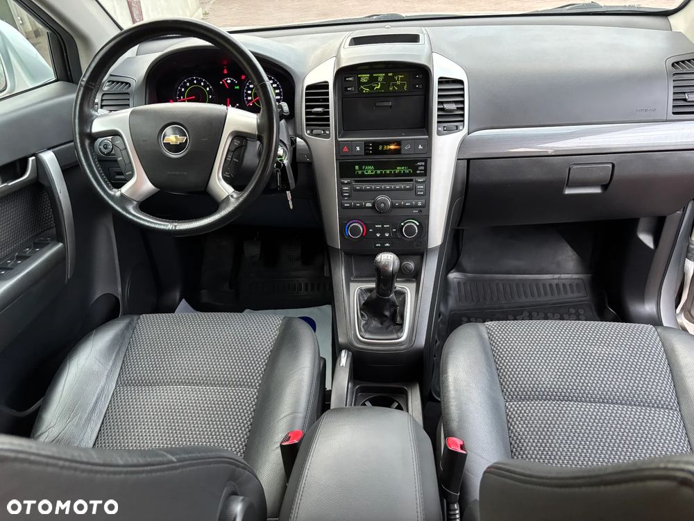 Chevrolet Captiva 2.4 2WD 7 Sitzer LS Family Edition - 27