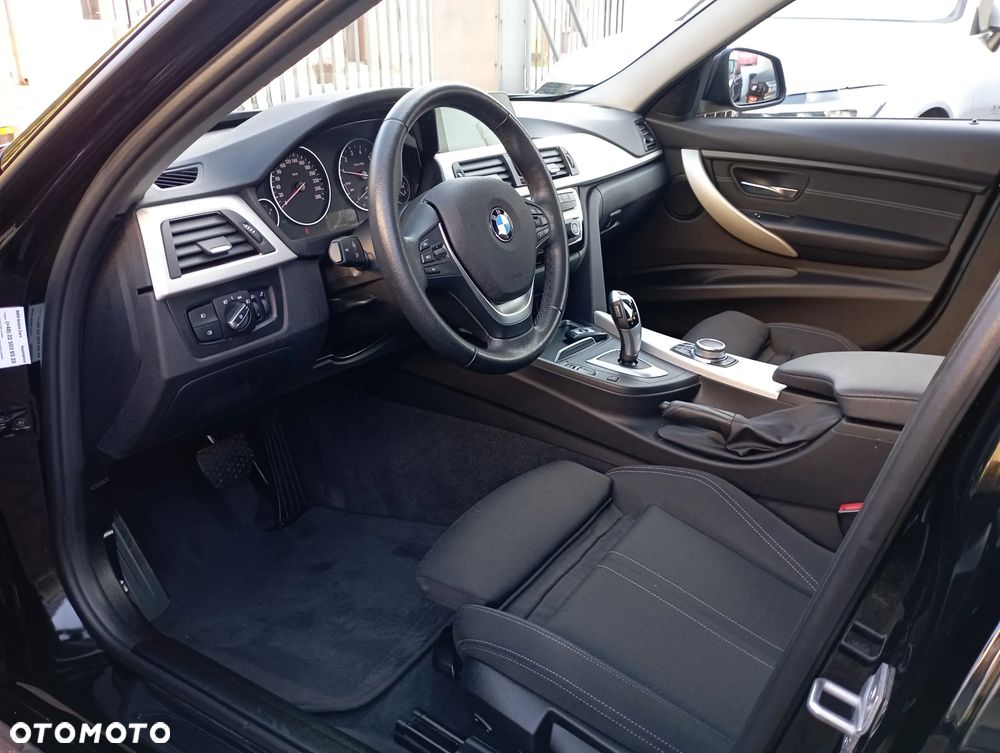 BMW Seria 3 318i - 7