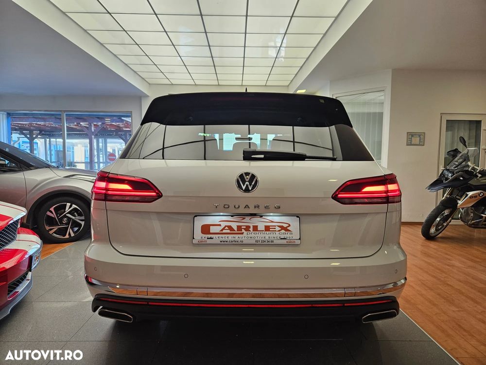 Volkswagen Touareg V6 TDI 4MOTION Elegance - 6