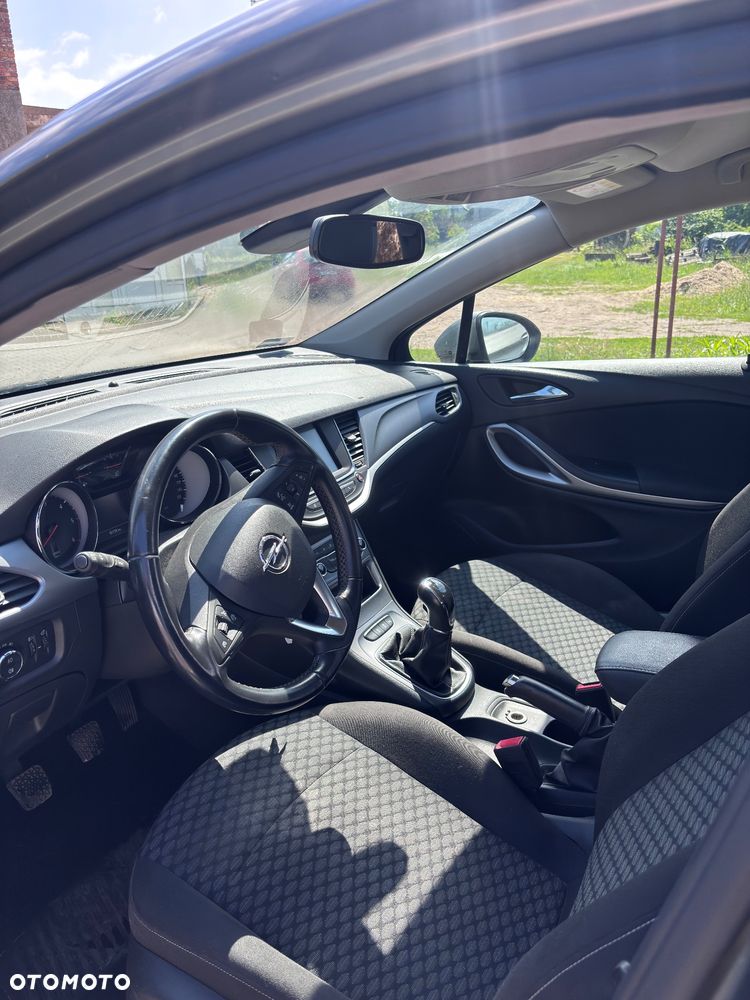 Opel Astra 1.6 CDTI Dynamic - 2
