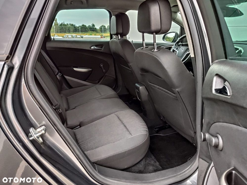 Opel Astra 1.4 Turbo Exklusiv - 8