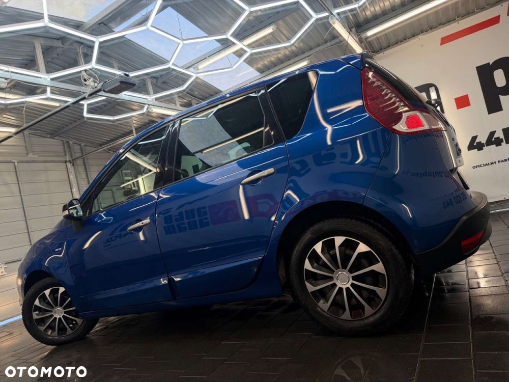 Renault Scenic - 11