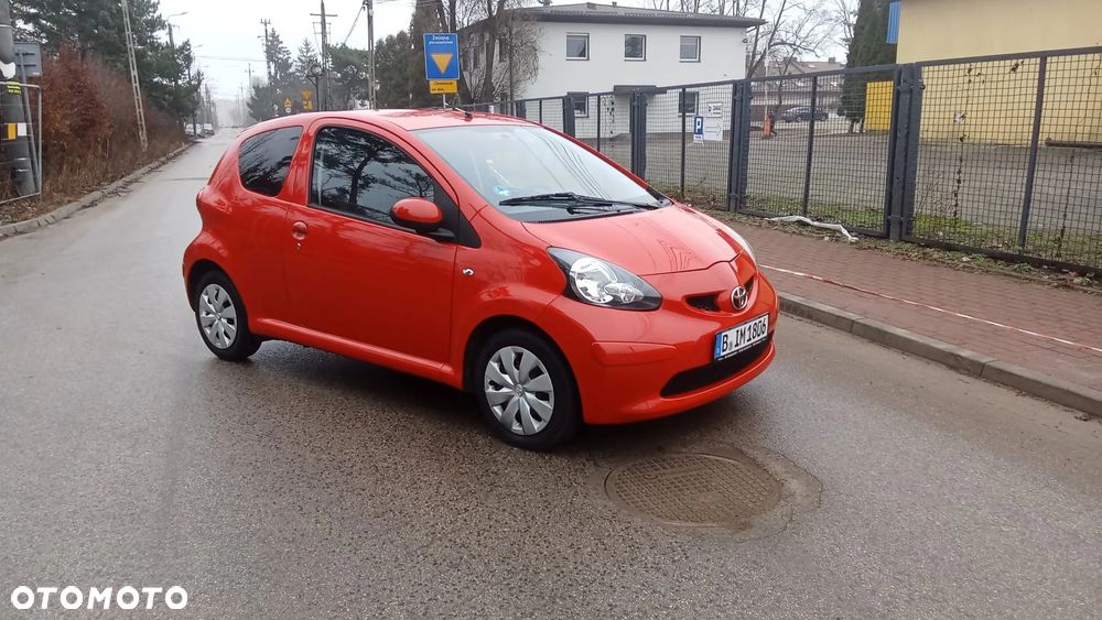 Toyota Aygo Multi Mode Club - 1