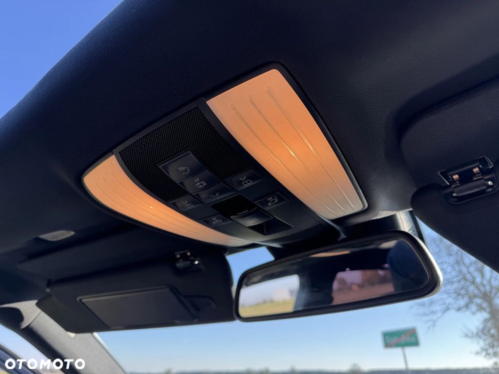 Mercedes-Benz Klasa E 220 BlueTEC 9G-TRONIC Avantgarde - 41