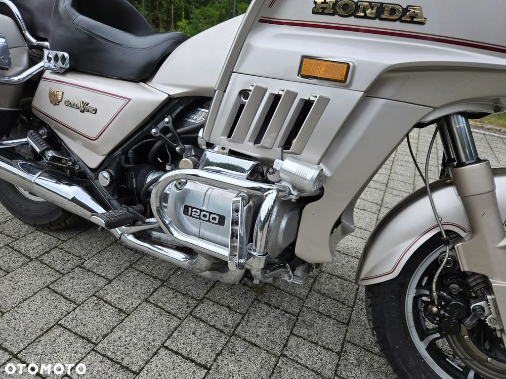Honda GL - 32