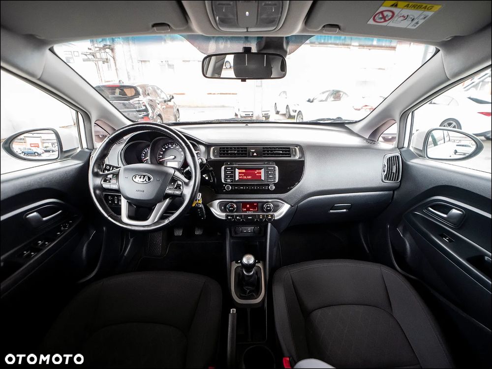 Kia Rio 1.2 Dream Team Edition - 15