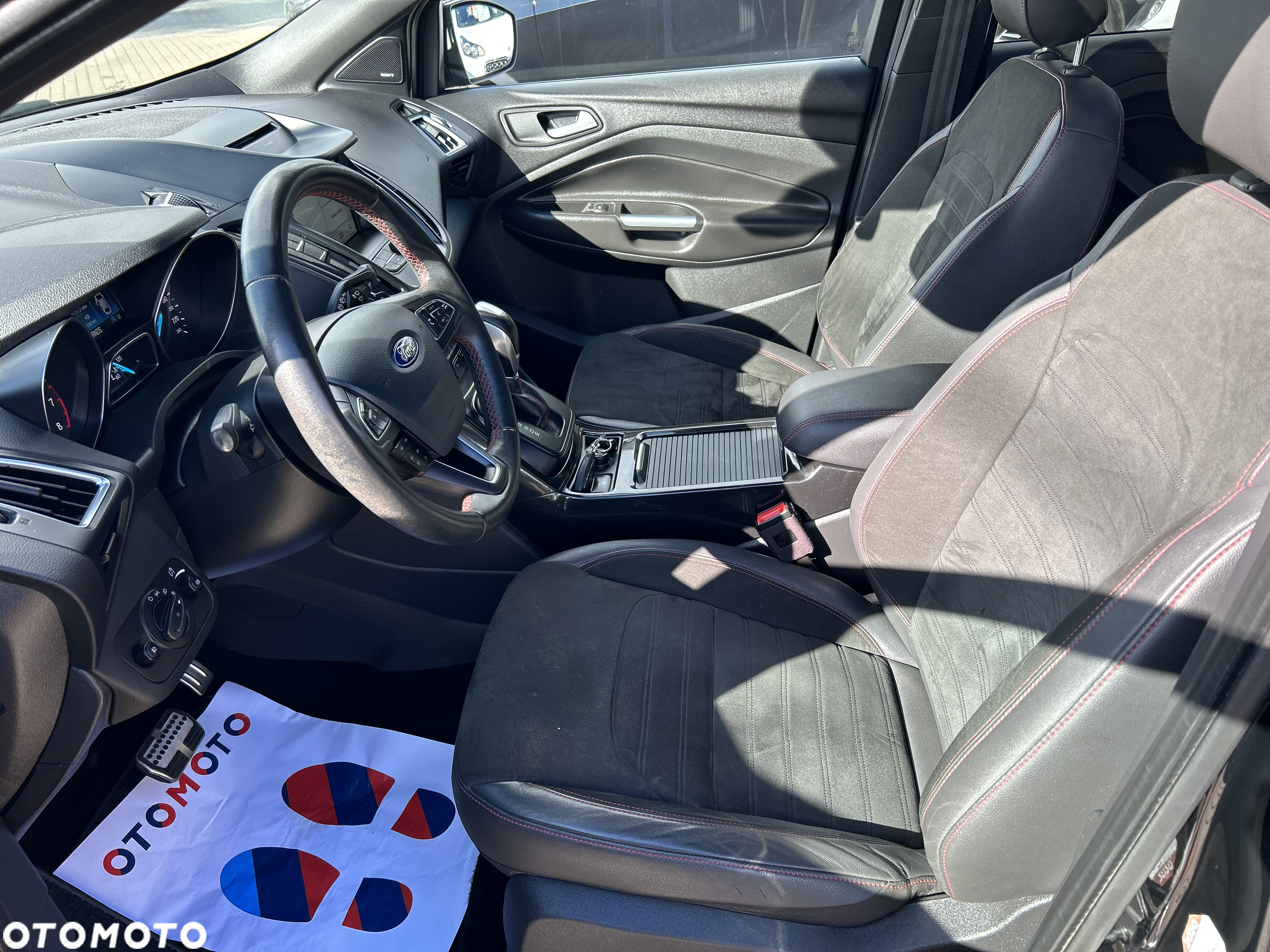 Ford Kuga 1.5 EcoBoost 4x4 ST-Line - 23