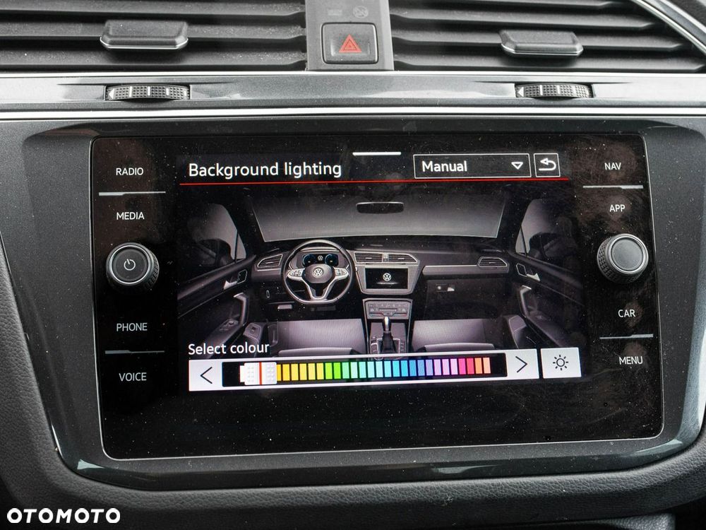 Volkswagen Tiguan 2.0 TSI 4Mot Elegance DSG - 26