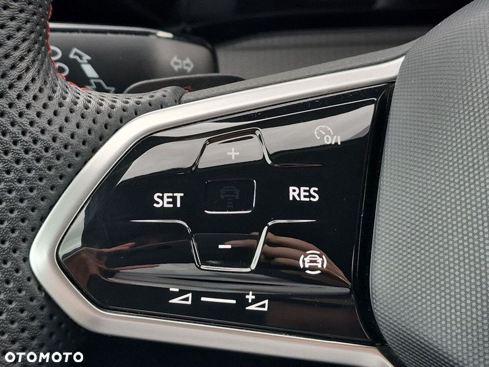 Volkswagen Golf - 16