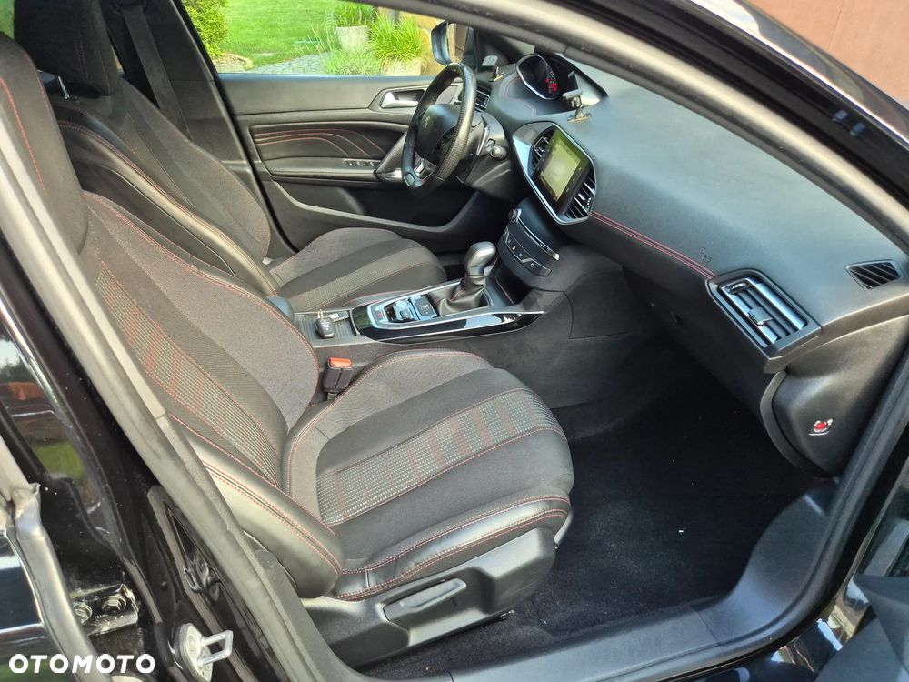 Peugeot 308 BlueHDi 120 EAT6 Stop & Start GT-Line Edition - 18