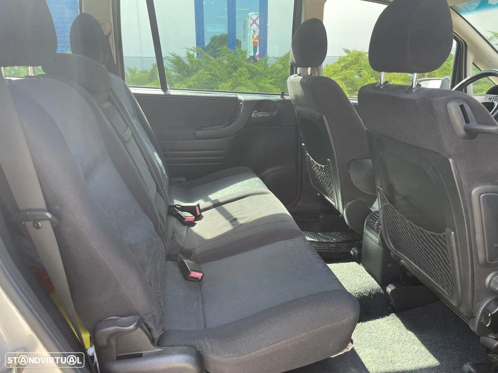 Opel Zafira 2.0 DTi Confort - 7