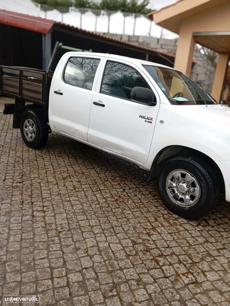 Toyota Hilux 2.5 D-4D 2WD CD - 4