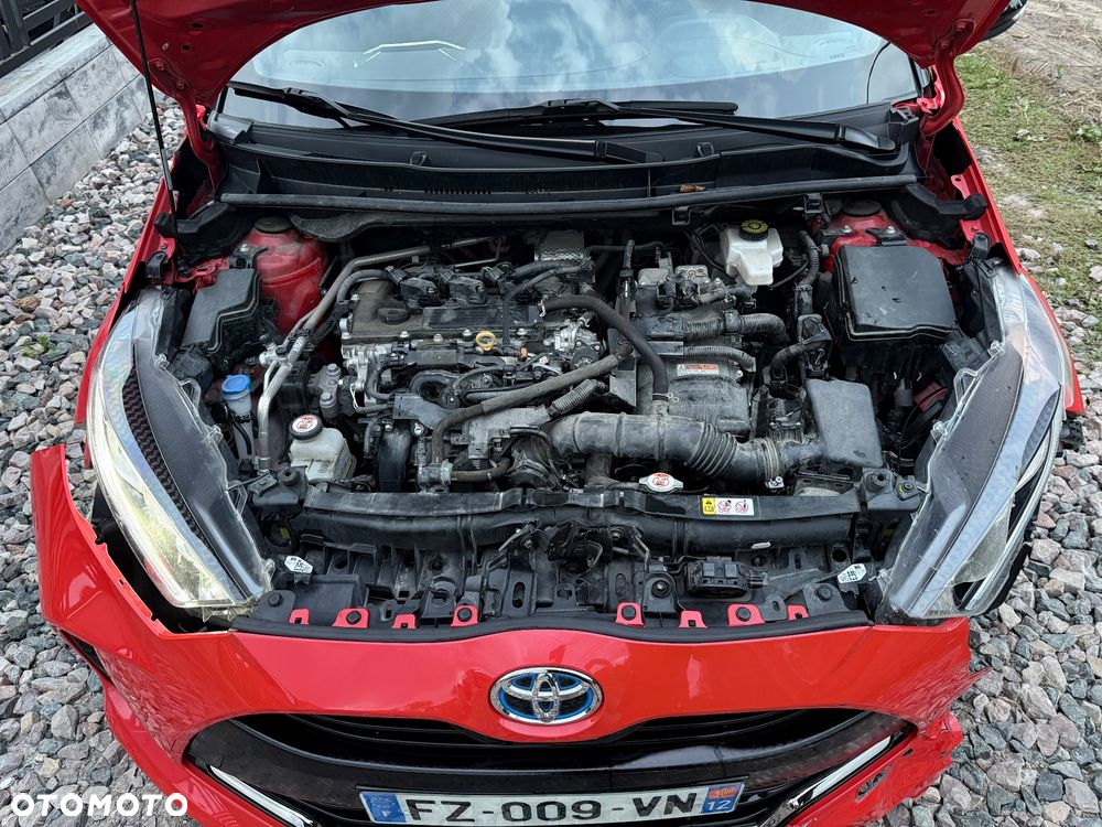 Toyota Yaris Hybrid 100 Premium - 20
