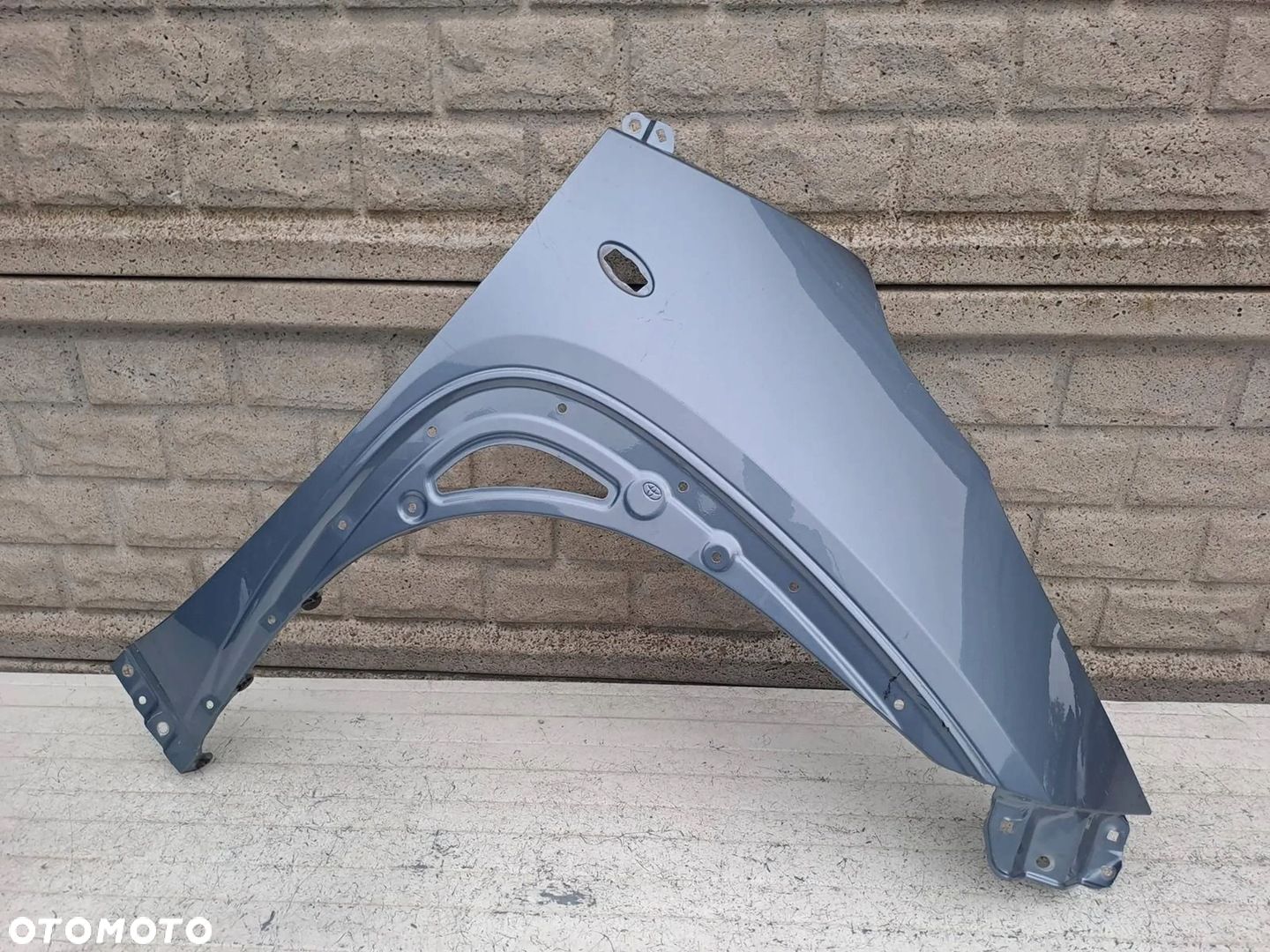 BŁOTNIK PRAWY PRZEDNI TOYOTA AYGO X 22-24 - 1