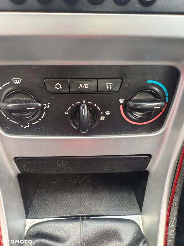 Peugeot 307 1.6 - 9