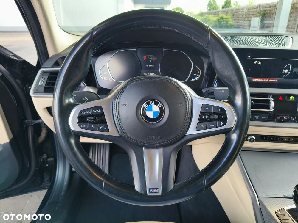 BMW Seria 3 318i - 15
