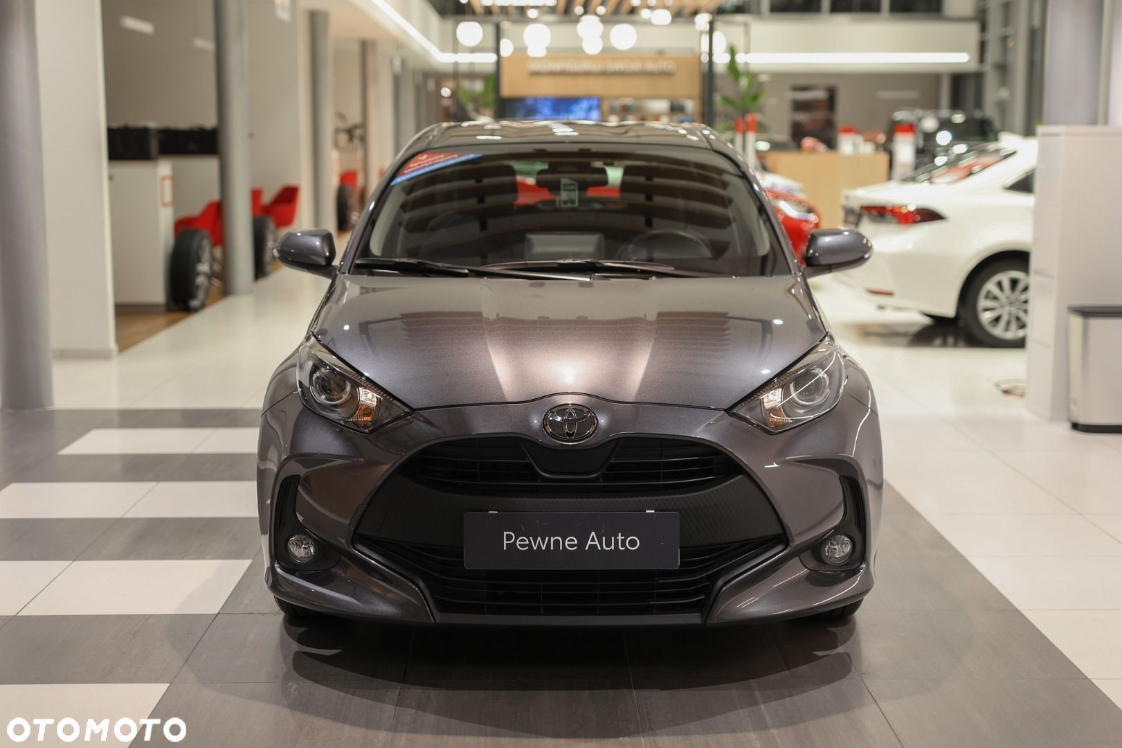 Toyota Yaris - 2