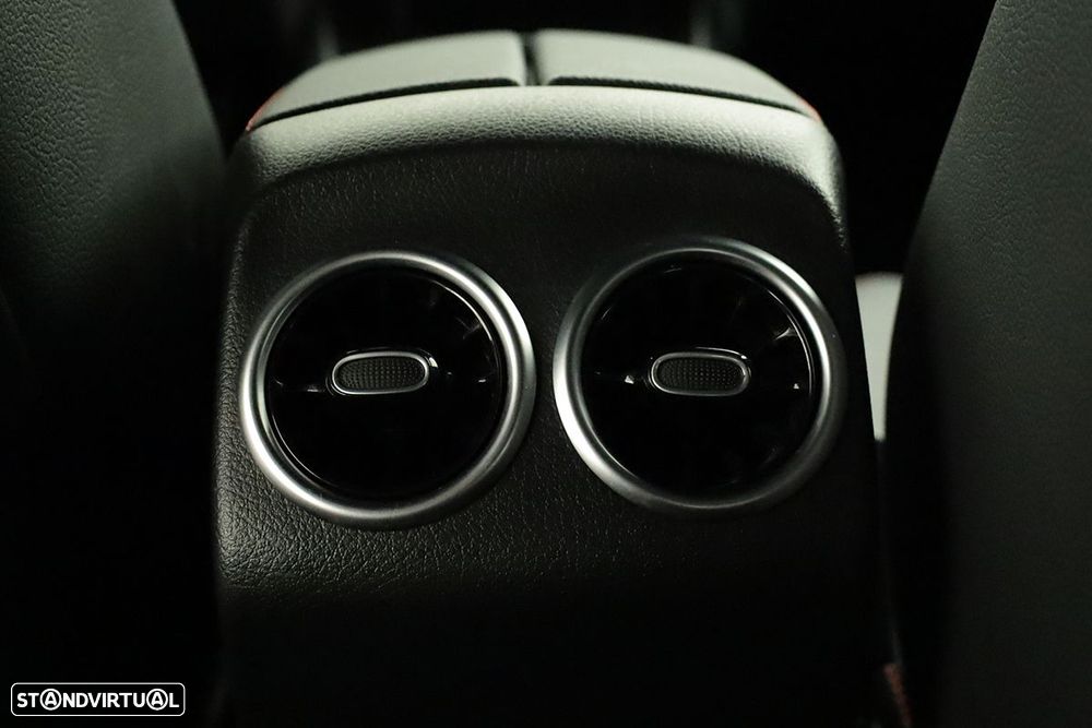 Mercedes-Benz B 250 e AMG Line - 24