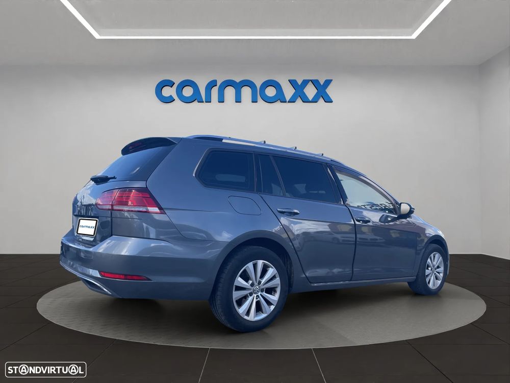 VW Golf Variant 1.6 TDi Confortline - 6