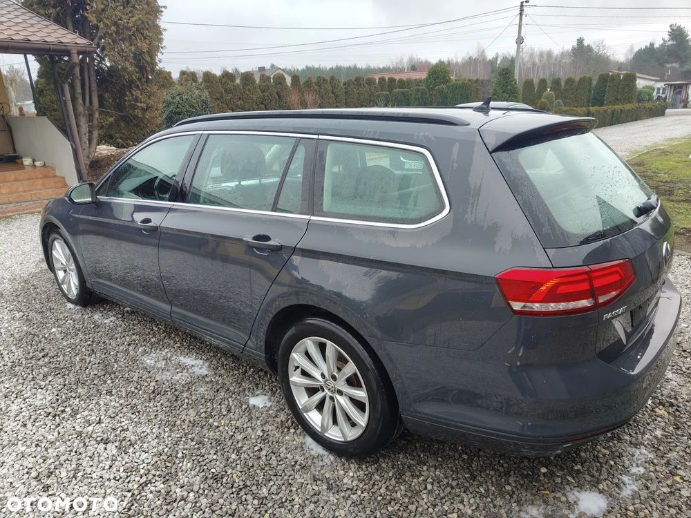 Volkswagen Passat - 27