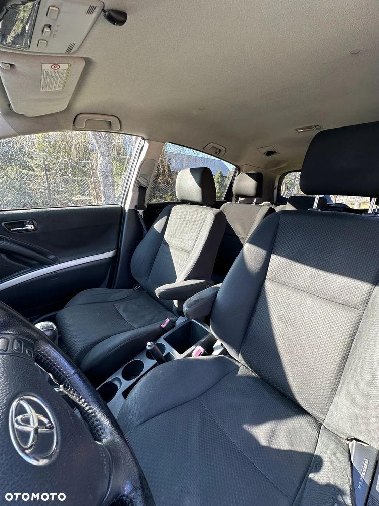 Toyota Corolla Verso 2.2 D-4D - 22