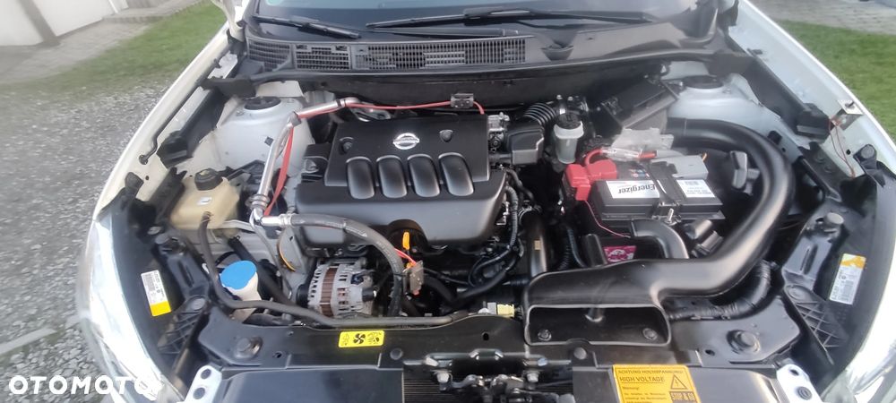 Nissan Qashqai 2.0 4 x 4 tekna - 11