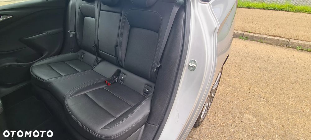 Opel Astra 1.6 Turbo Start/Stop Innovation - 17