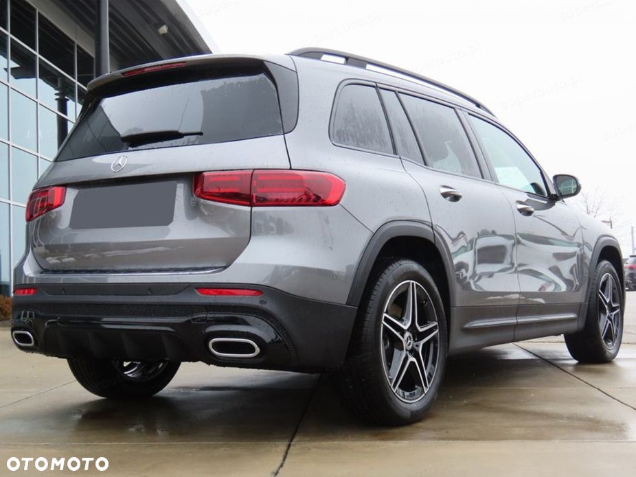 Mercedes-Benz GLB 250 4-Matic AMG Line 8G-DCT - 4